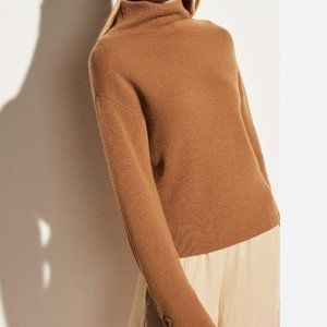 Vince Button Cuff Turtleneck sweater